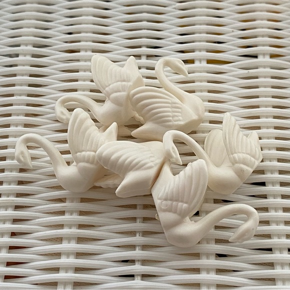 Set of 25 Off White Miniature Swan Decorations, Weddings, Party Supplies NWOT - Picture 4 of 17